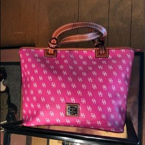 Dooney & Bourke purse